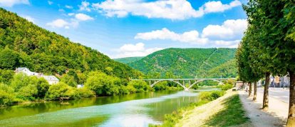 Rivière Meuse en Ardennes, France