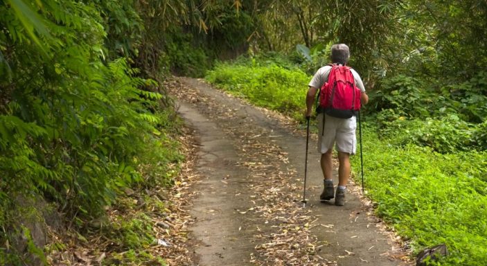 best walking and hiking routes in France