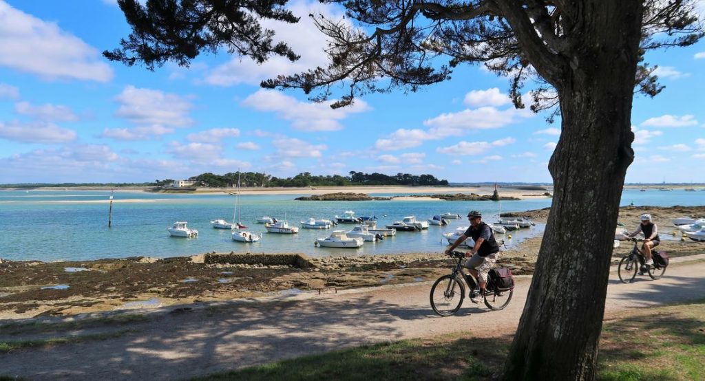 Cyclisme sur la côte bretonne, Bretagne, France - Campings en Bretagne