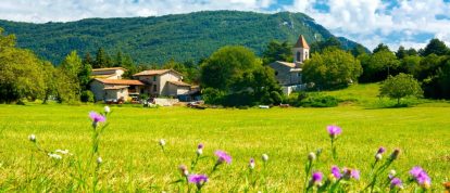 Traditionelles Dorf in Lothringen, Grand Est, Frankreich - Campingplätze in Lothringen