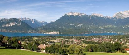 Lac d'Annecy, Haute Savoie, Auvergne-Rhône-Alpes, France - Campings en Haute-Savoie