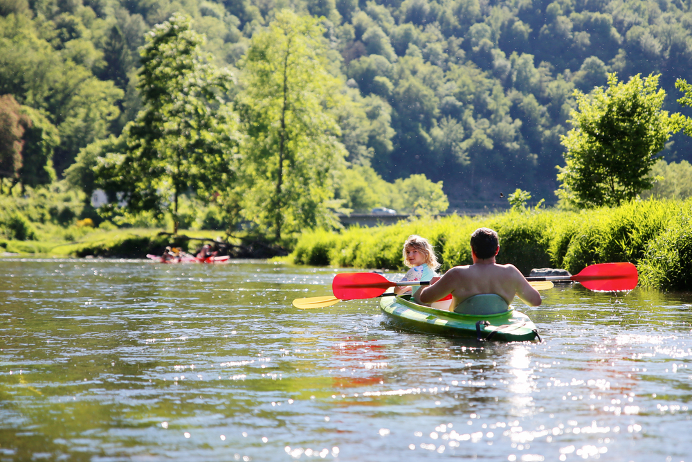 Family kayaking - Kayak en famille