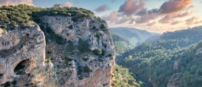 Die Serrania von Cuenca, der Fluss Jucar und der Einschnitt von Villalba vom Aussichtspunkt des Ventano del Diablo aus gesehen, Campingplätze in Kastilien-La Mancha, Spanien