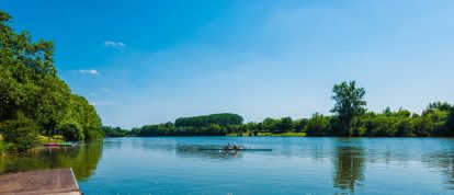 Families playing on the Tarn river passing by Moissac - Campsites in Tarn-et-Garonne
