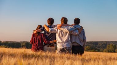4 teenagers on holiday | 4 adolescents en vacances