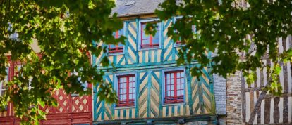 Bellissimi edifici a graticcio nella città medievale di Rennes - Campeggi a Rennes