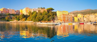 Hübscher Hafen in Bastia, Korsika - Campingplätze in Bastia