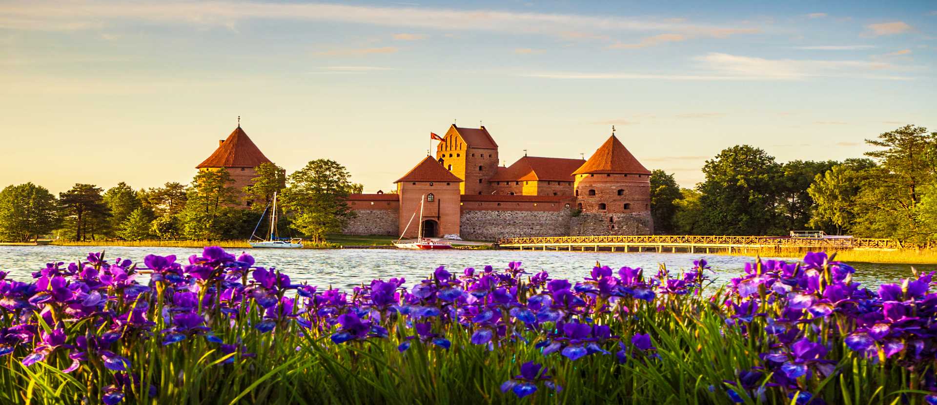 Castillo de la Isla de Trakai, Lago Galvė, Trakai, Lituania - Campings en Lituania