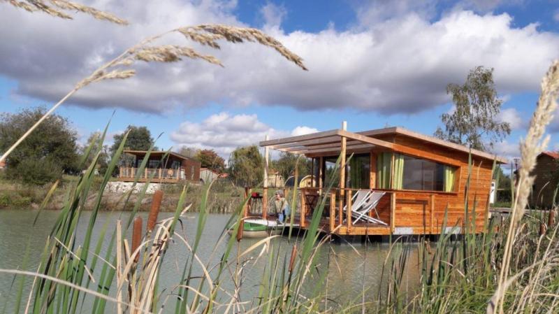 Péniche camping Lodges de Blois-Chambord