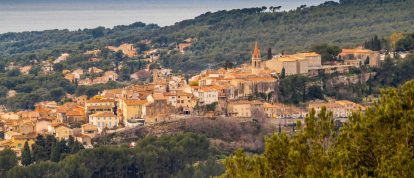 Vista sul villaggio di La Cadière-d'Azur, Var