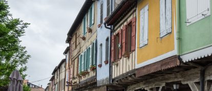 El pueblo de Mirepoix en Ariège - Campings en Ariège