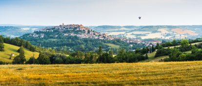 Cordes-sur-Ciel, ciudad medieval y alrededores en globo - Campings en Tarn